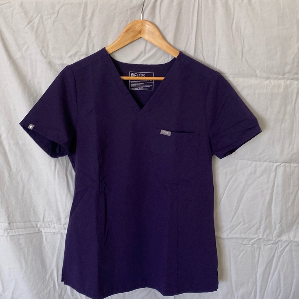 Figs - Slim Catarina One-Pocket Scrub Top